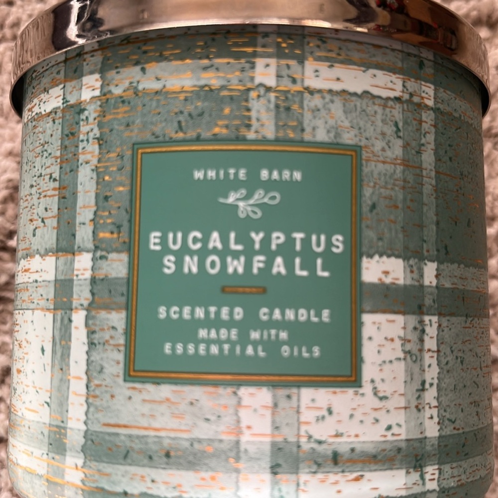 EUCALYPTUS SNOWFALL 3 Wick white barn bath & body works Candle NWT